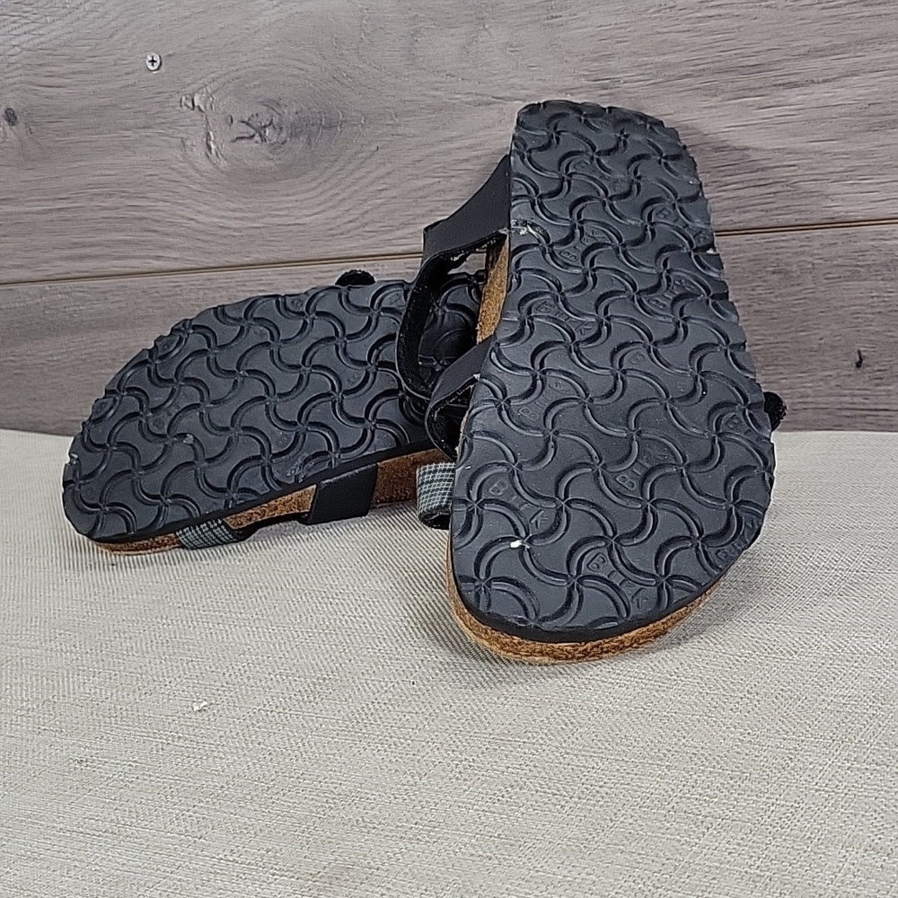 Birkenstock Black and Gray Strappy Sandals Sz 38 L7 M5 - Picture 8 of 11
